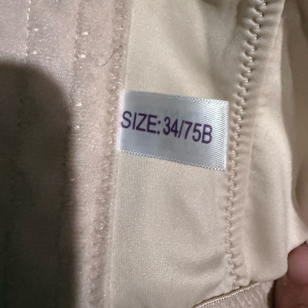 New/Used 11 Bra Bundle only $25 - Mostly DD/E/F Cups (Sizes 34-38) intimates - Picture 7 of 12